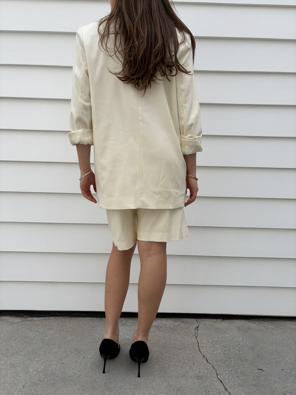 Dissh Cream Double-Breasted Blazer And Shorts Set - Image 2