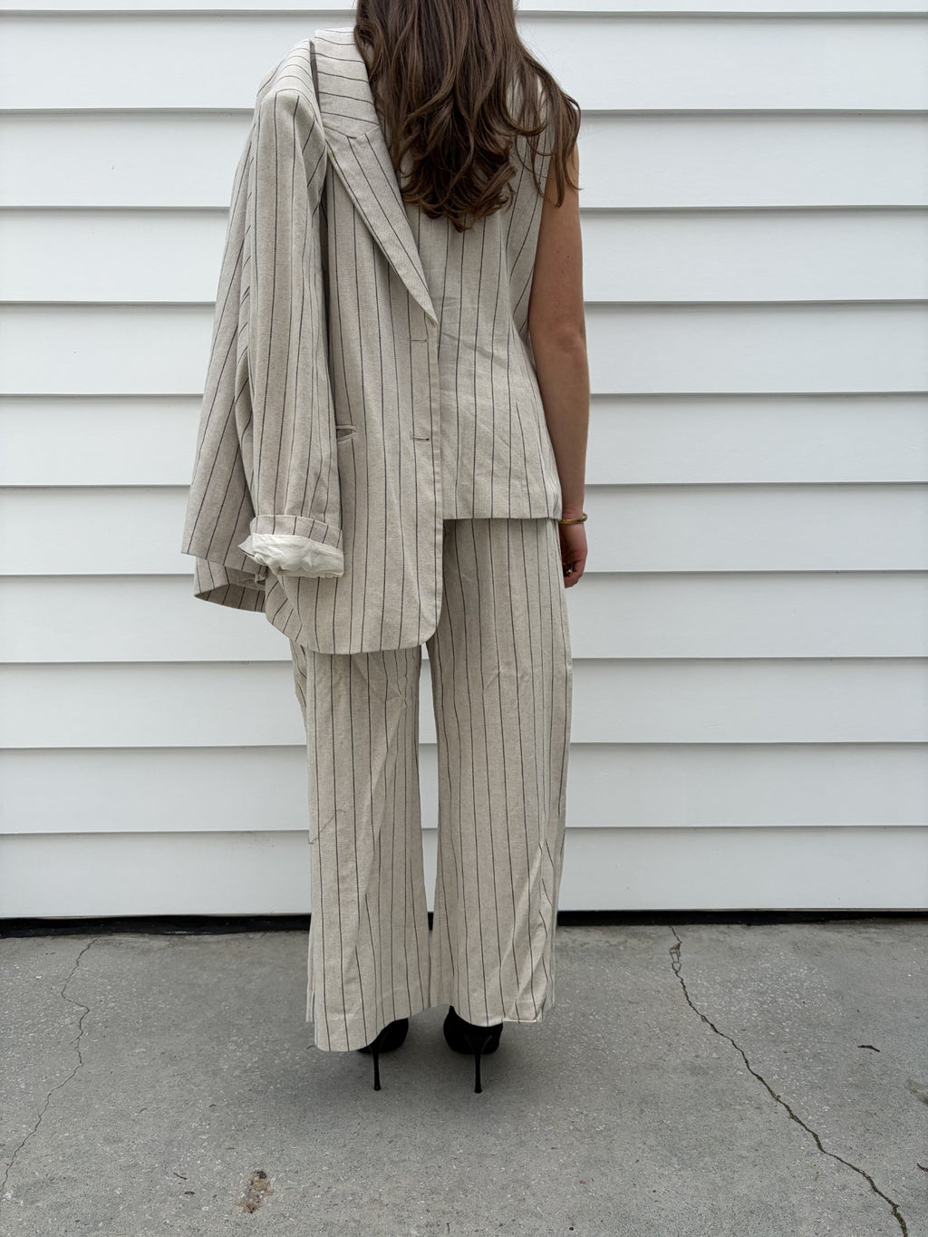 Dissh Pinstripe Linen Blend Blazer and Wide Leg Trouser Set - Image 8