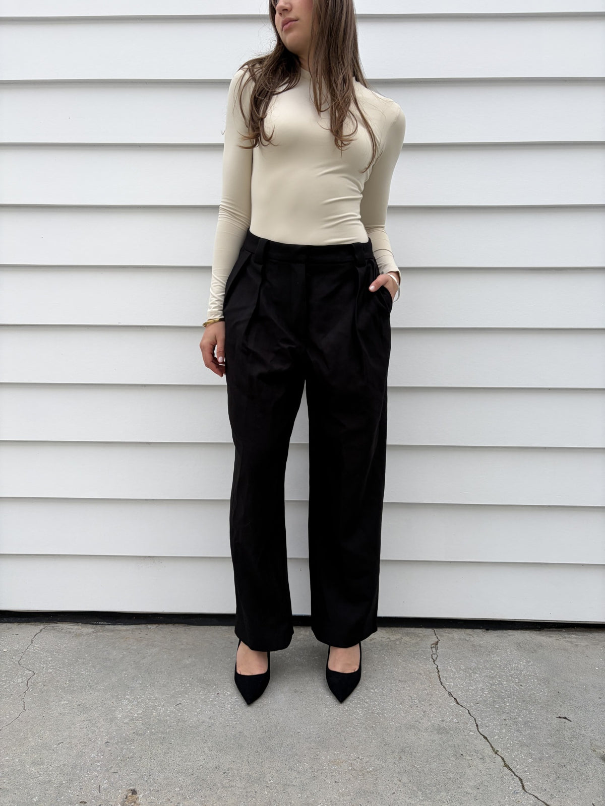 Bayse Black High-Waisted Pleated Wide-Leg Trousers - Image 2