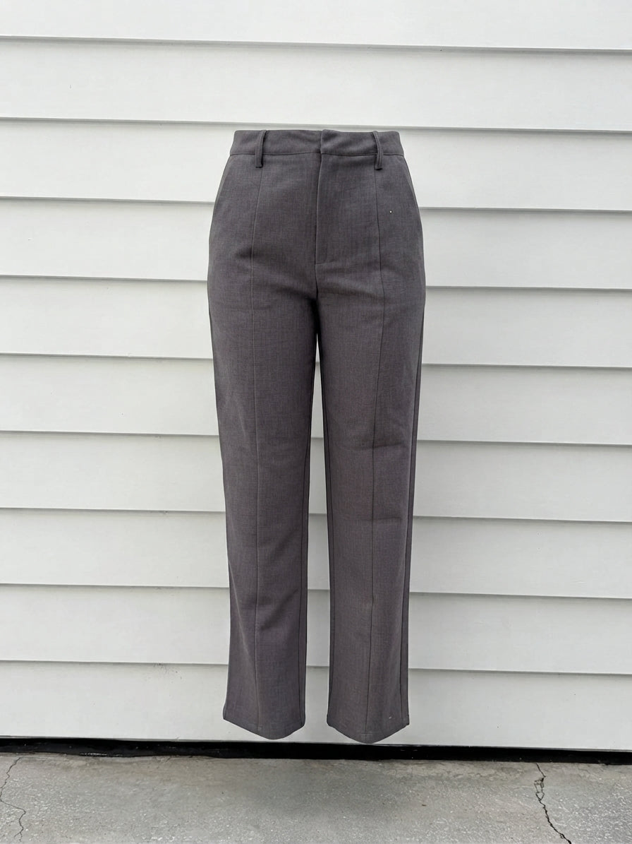 Pretty little thing Grey High-Waisted Trousers With Front Seam Detail - Image 4