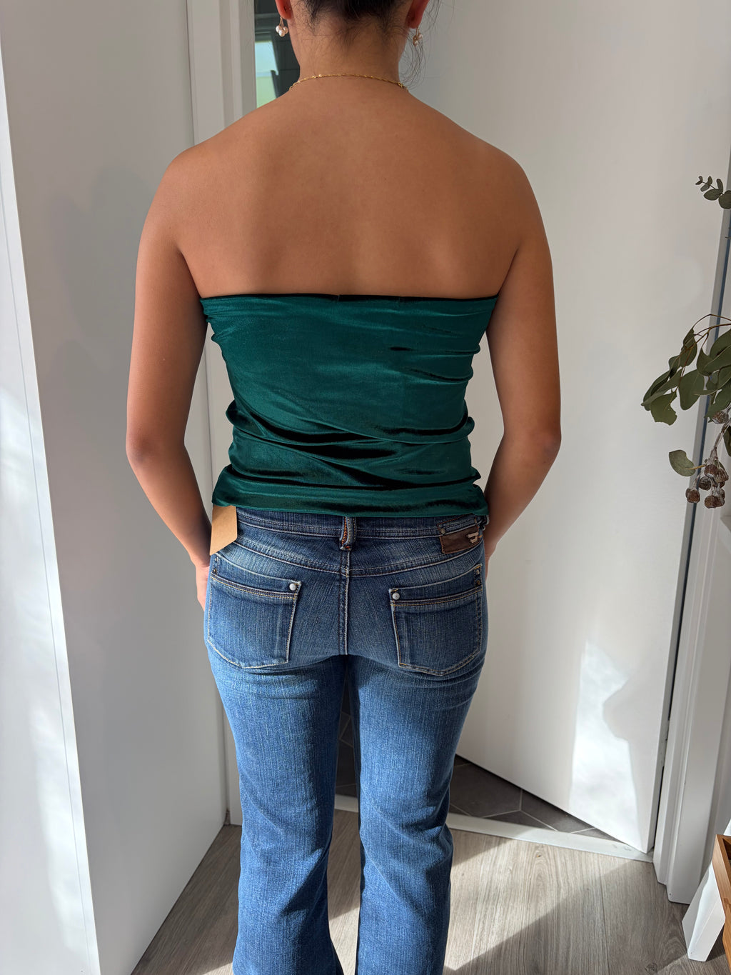 HNTR strapless velvet rouched bando