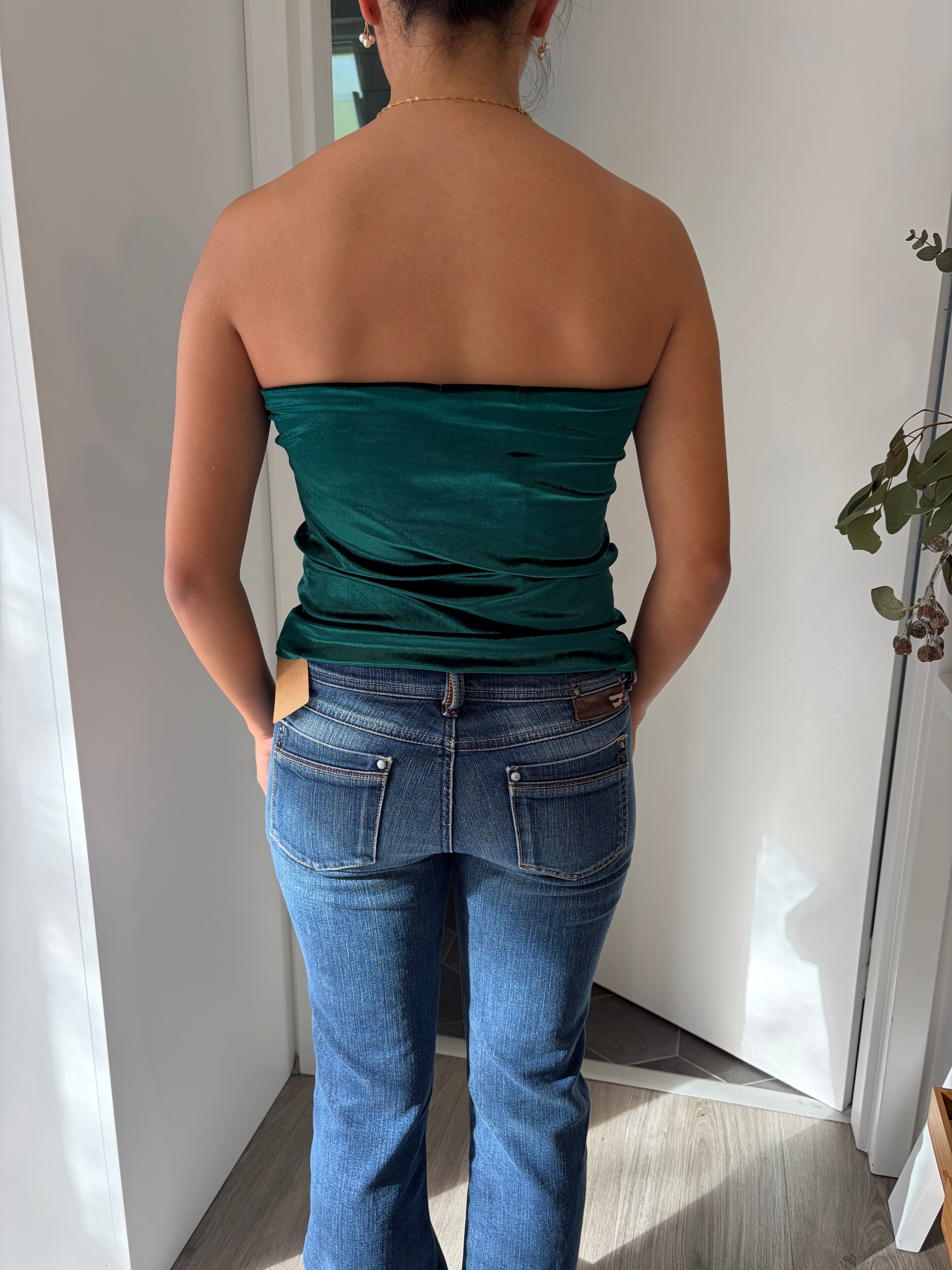HNTR strapless velvet rouched bando